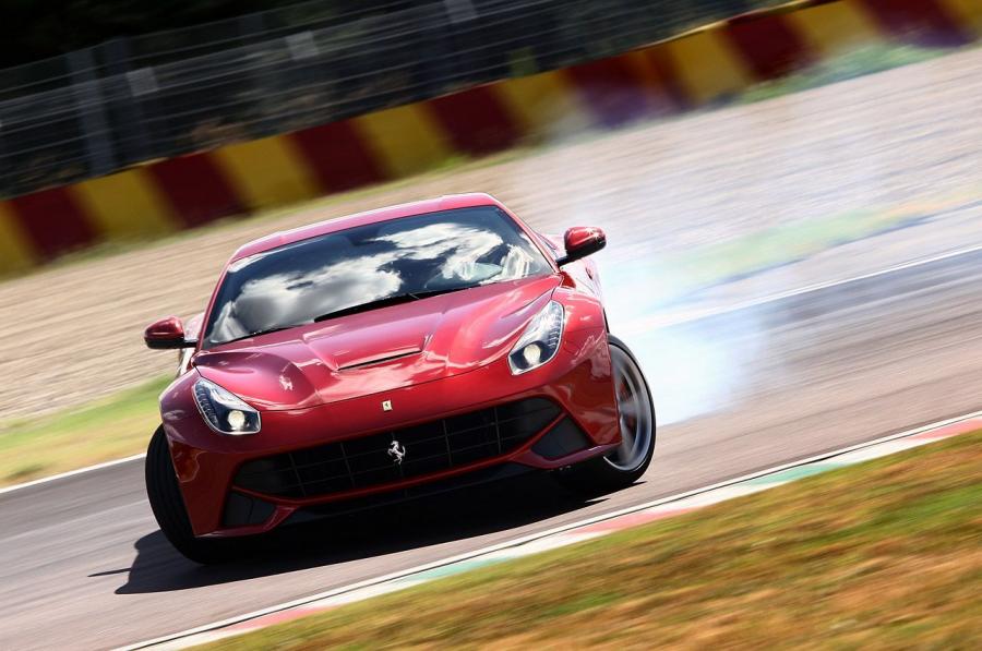  Ferrari F12berlinetta 2012 года  (фото 90 из 104)
